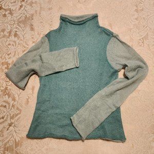 Moda International Size Medium Kid Mohair Two Tone Sweater